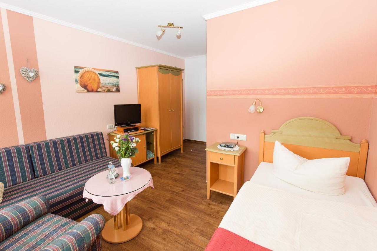 Hotel Garni Am Deich Zingst Exterior photo