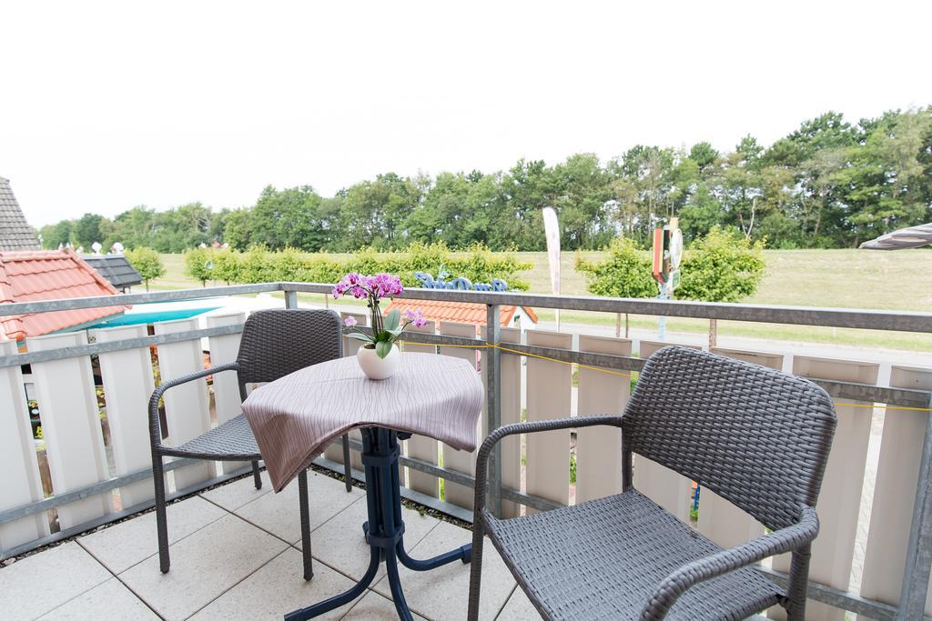 Hotel Garni Am Deich Zingst Room photo