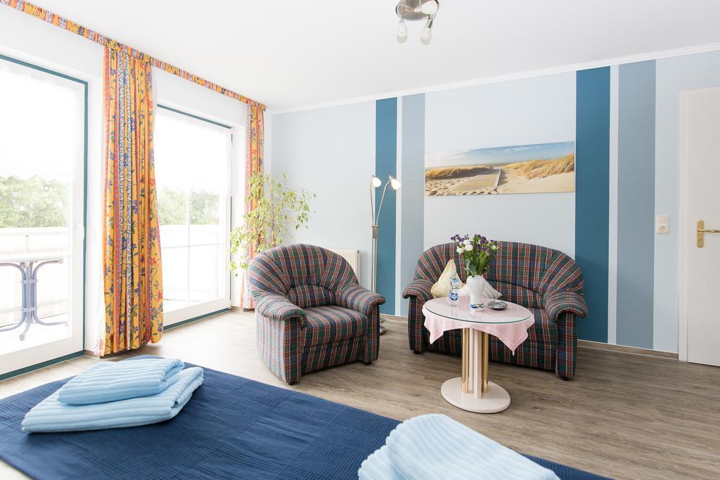 Hotel Garni Am Deich Zingst Room photo