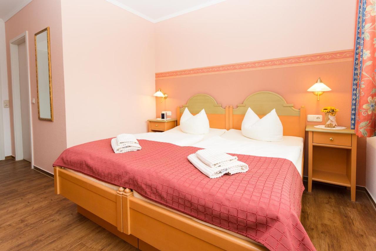 Hotel Garni Am Deich Zingst Exterior photo
